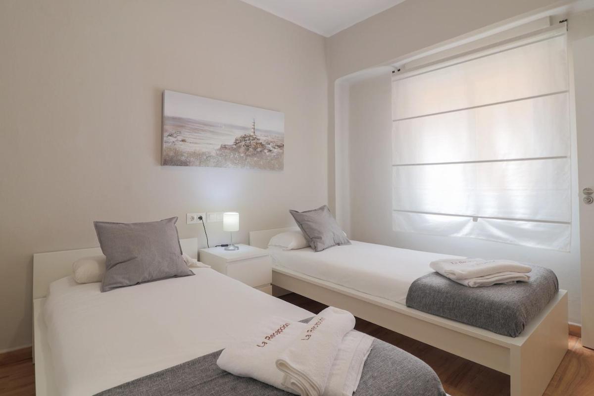 C102 - Huge And Stylish 5 Bedroom By The Center Malaga Bagian luar foto