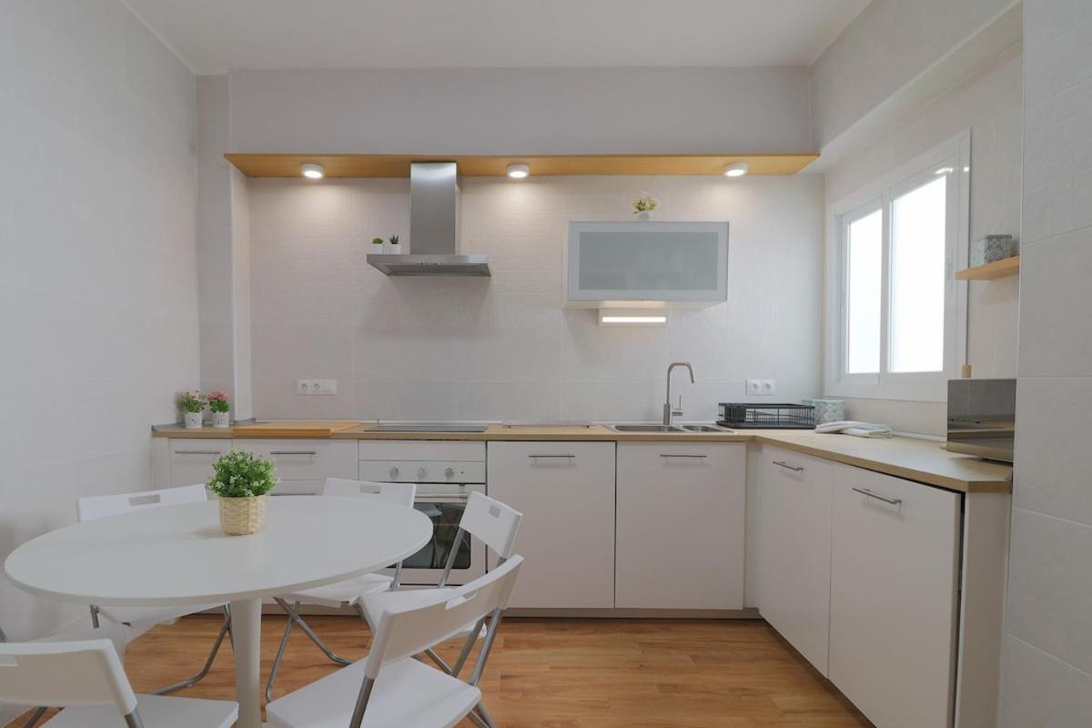 C102 - Huge And Stylish 5 Bedroom By The Center Malaga Bagian luar foto